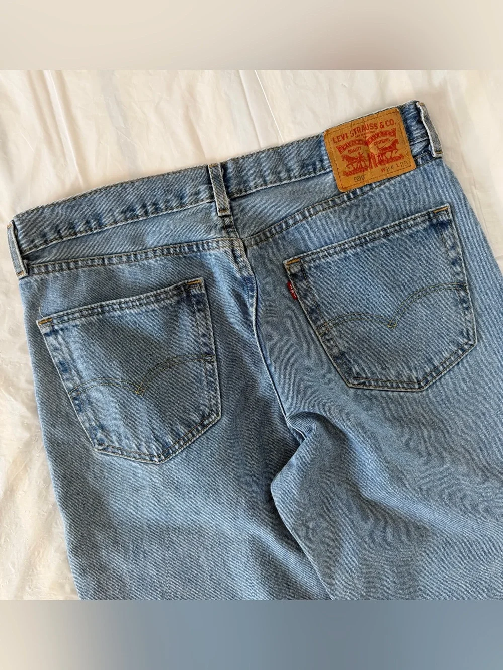 Levi's 550 Men's Light Blue Relaxed Straight Jeans 34x28